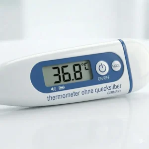 Umweltfreundliches und ungiftiges thermometer ohne quecksilber für den sicheren Hausgebrauch.